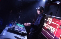 http://stephen-donald.com/files/gimgs/th-8_Ocean-Wisdom-ft-Dizzee-Rascal-13.jpg